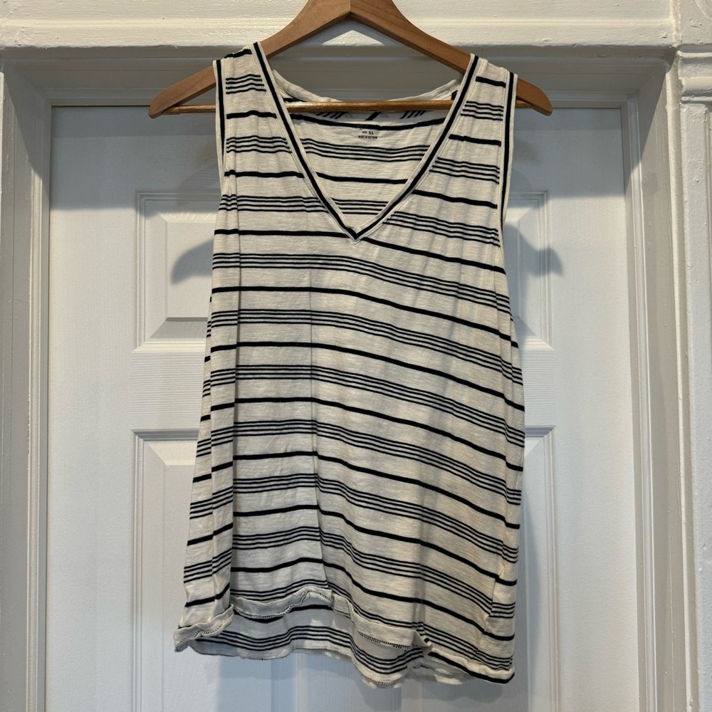 Madewell V-Neck Black and White Striped Tank Top XL